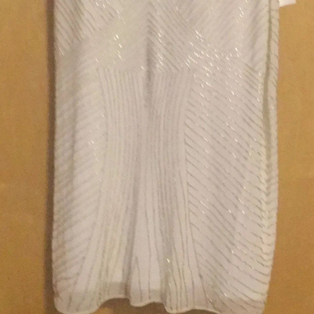 Mesh Sequins Popover Party - Picture 4 of 6